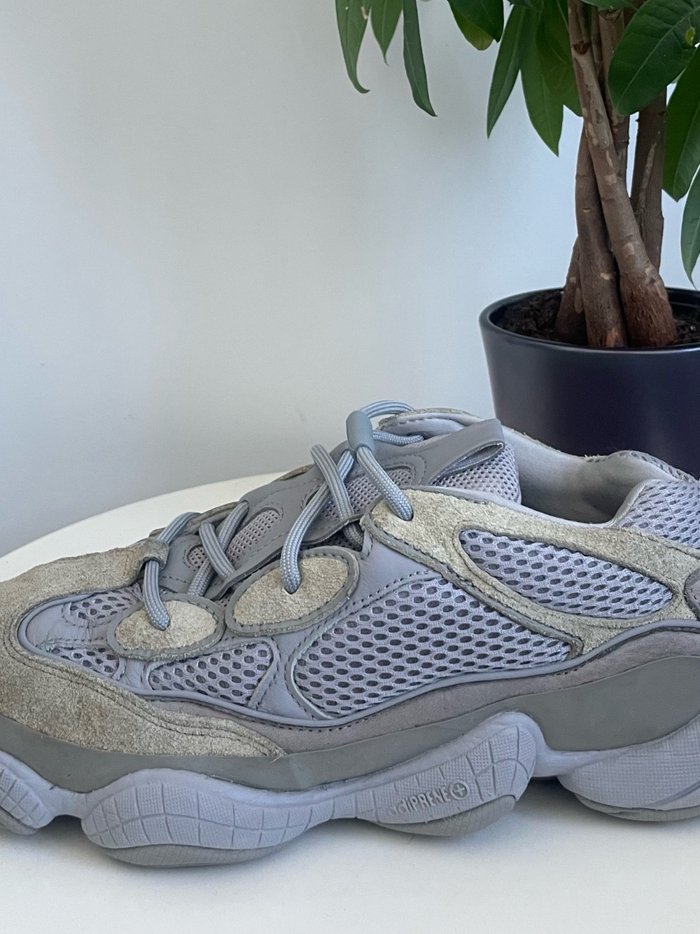 Men Size 10.5 adidas Yeezy 500 Salt Sneakers Shoes Gray